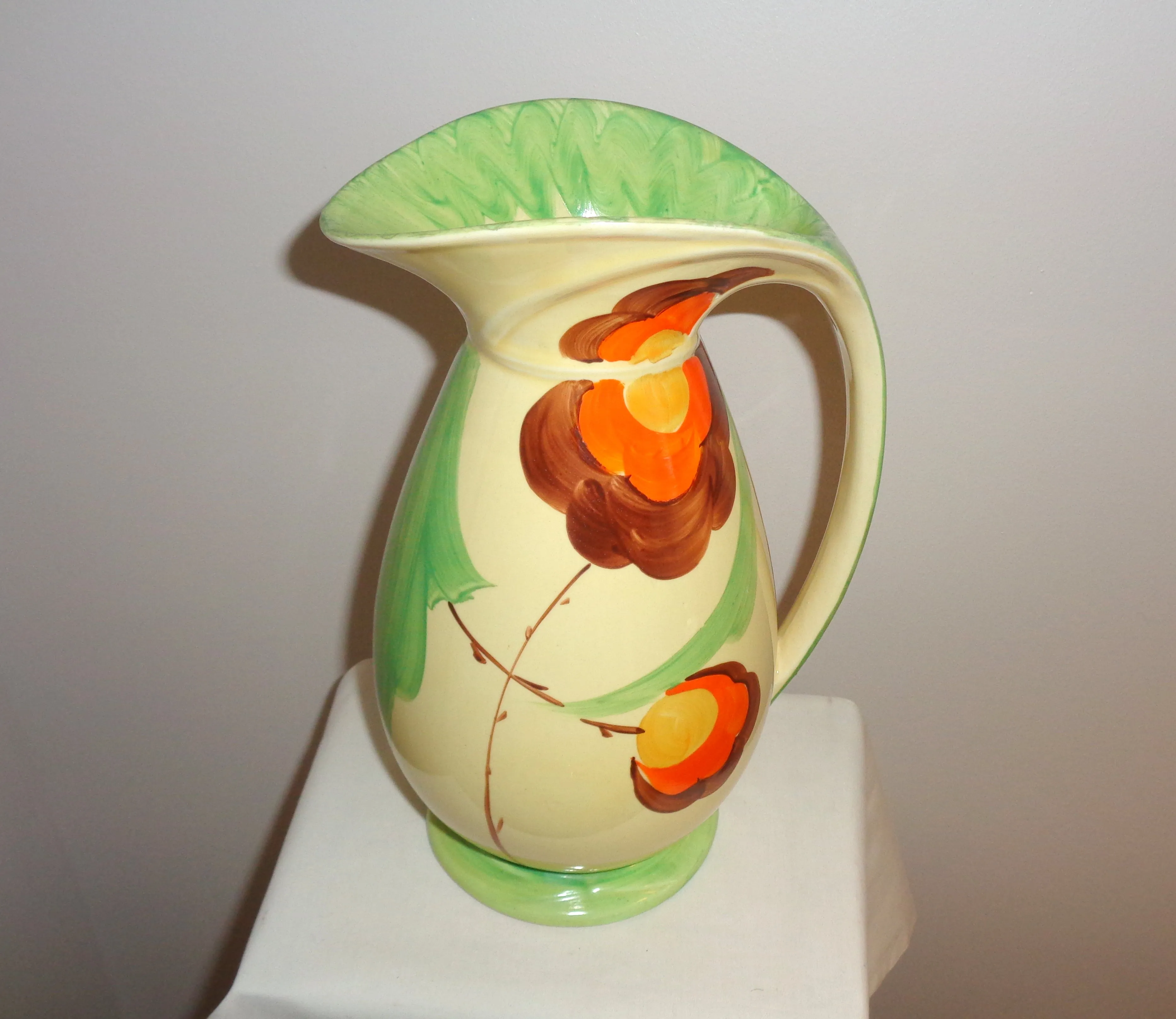 1930s Myott Son & Co Art Deco Chicken Neck Jug