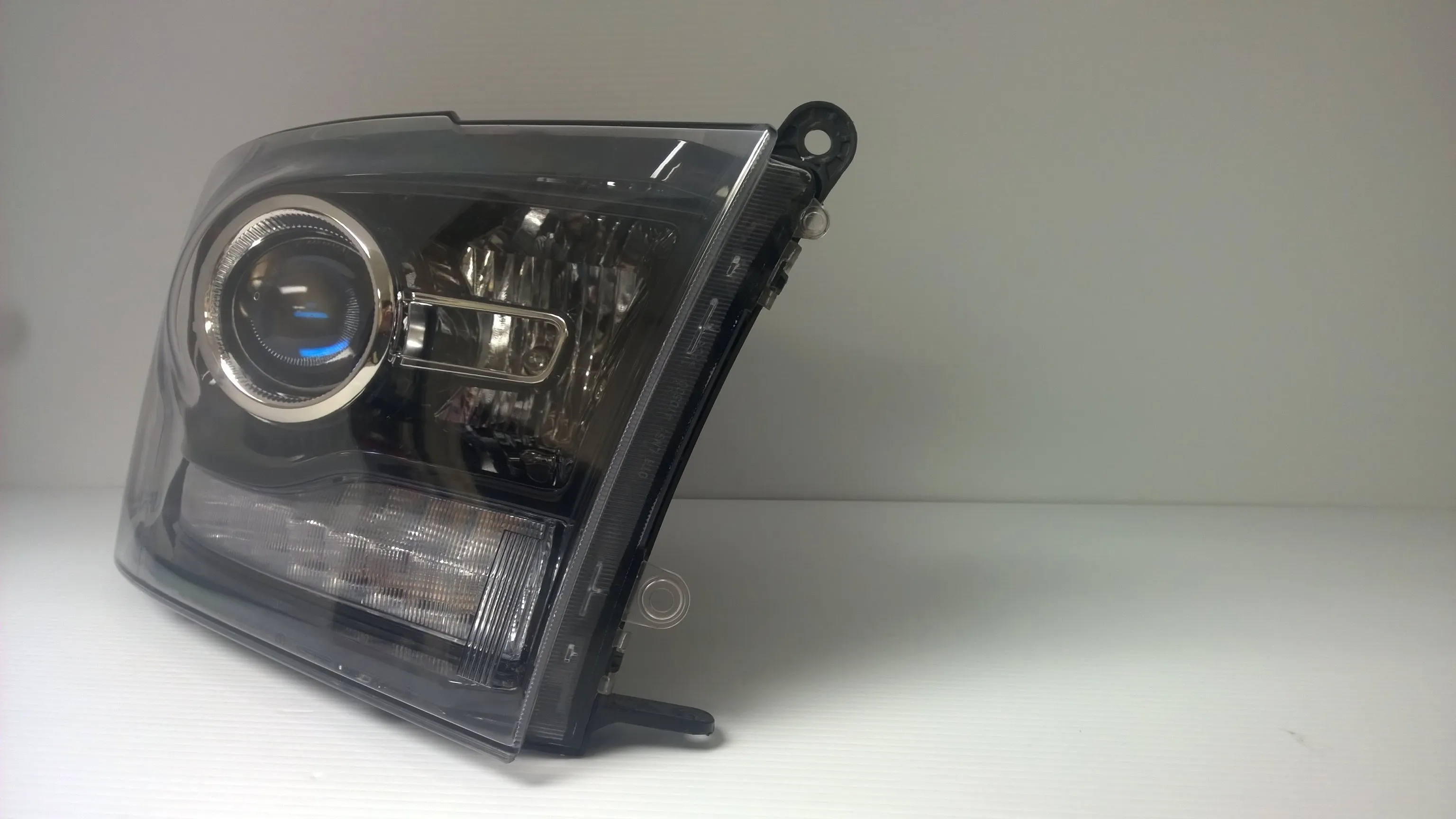 2013 2014 2015 Dodge Ram 1500 Headlight, Headlamp Assembly