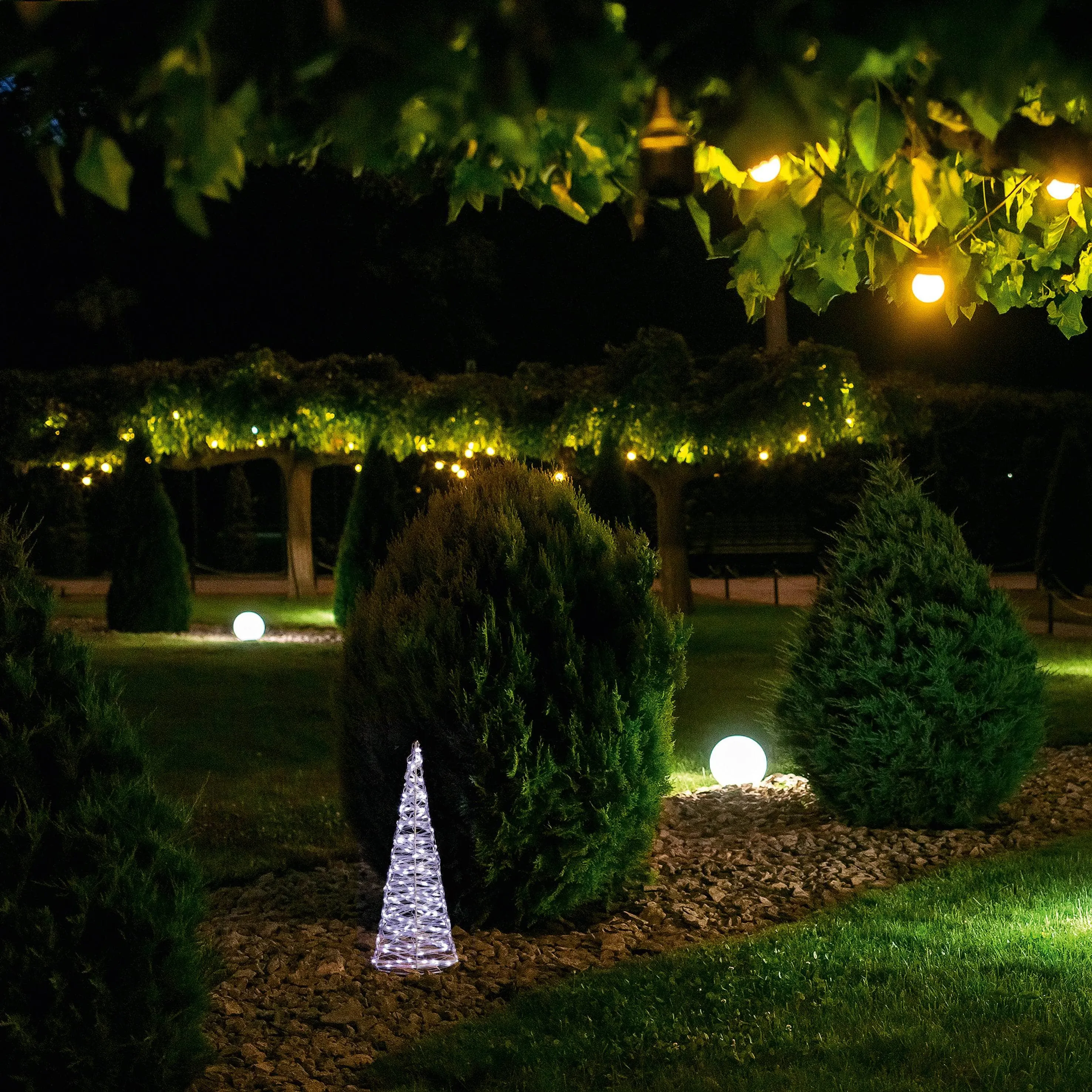 Set of 3 Silver Christmas Cones With 900 White LEDs