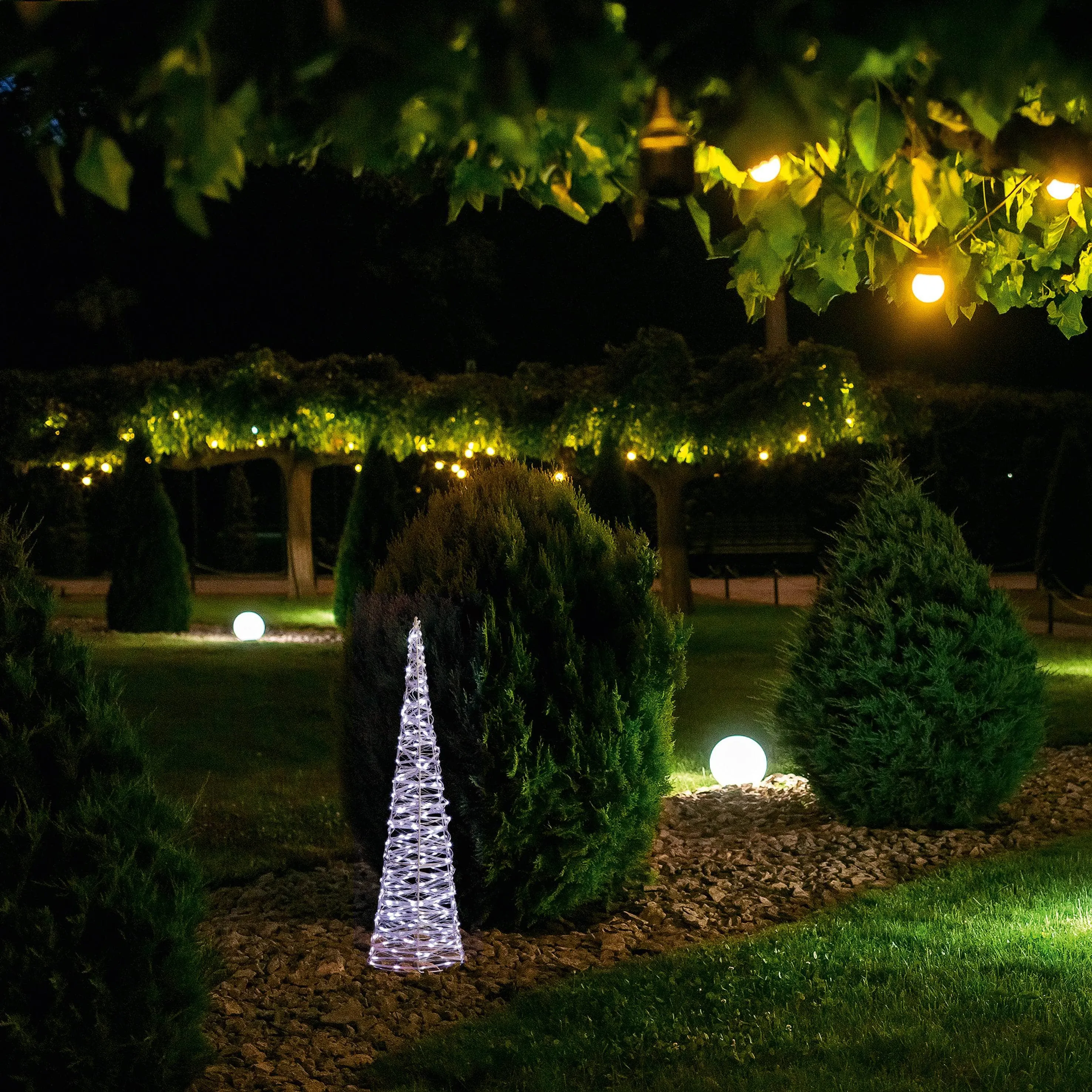 Set of 3 Silver Christmas Cones With 900 White LEDs